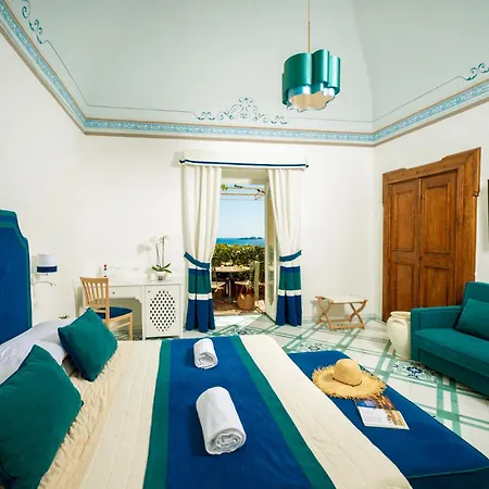 California Hotel 3*