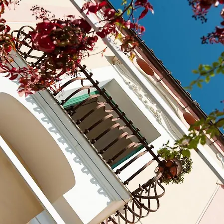 Hotel California
