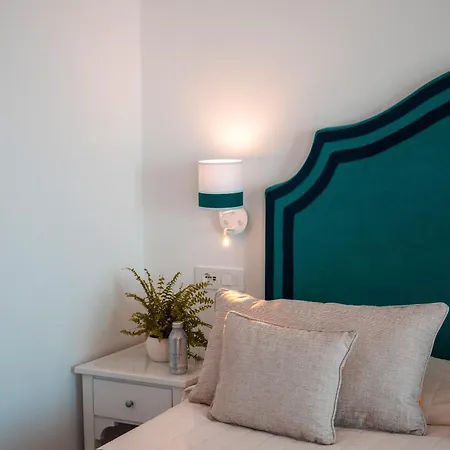 Szálloda California 3*